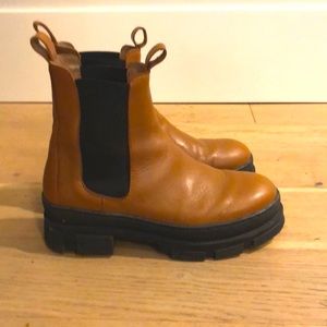 Chunky Chelsea Boot